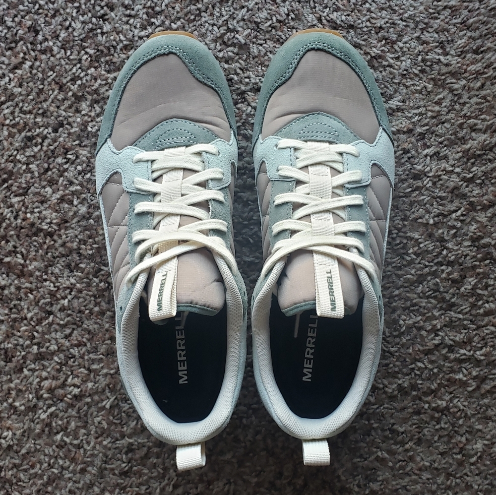Women's Merrell Alpine size 10